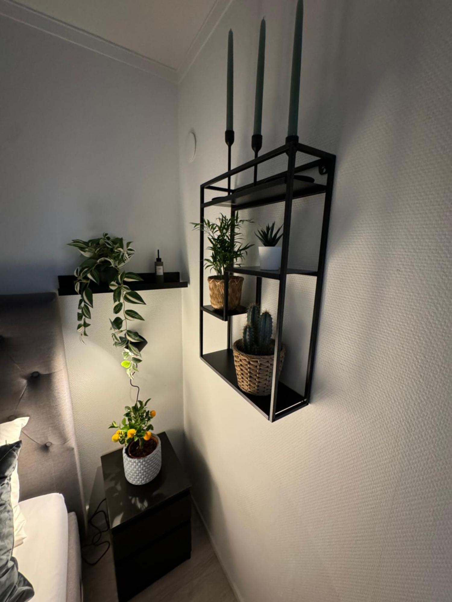 So Easy Stay, Malmo